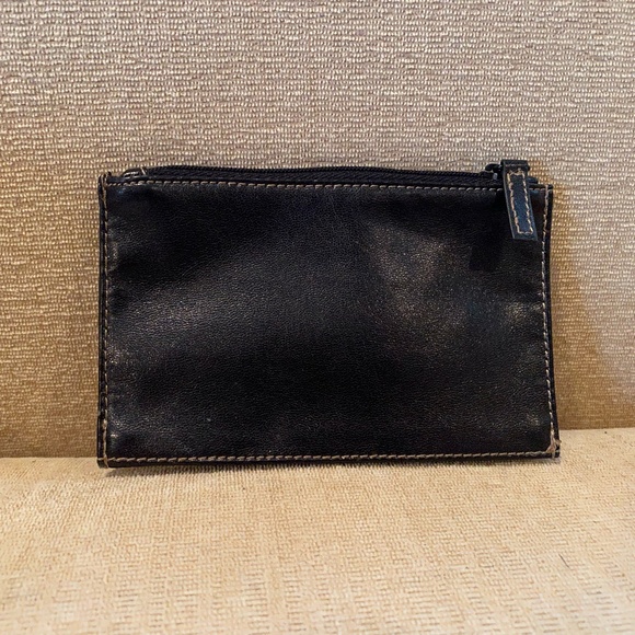 Bobbi Brown Small Leather Zip Case - Picture 2 of 10